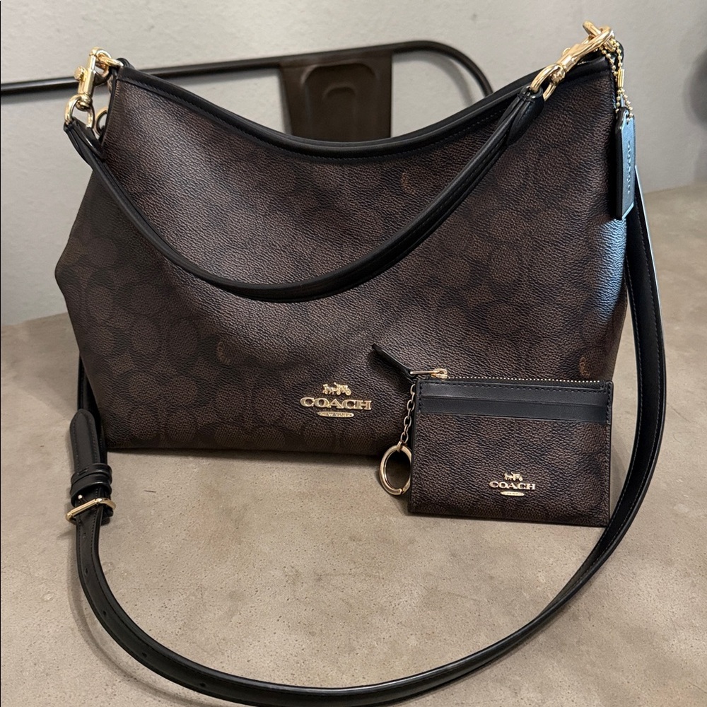 Coach canvas Brown Shoulder Bag and zip key case both used